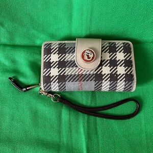Spartina Wallet/Wristlet, very good condition.